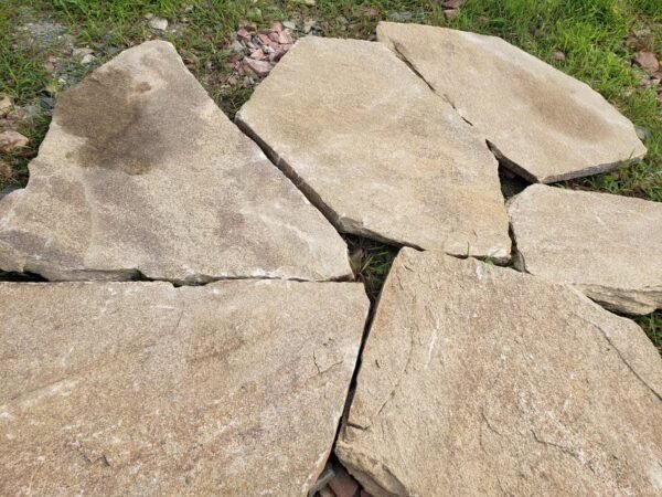 Irregular stone cladding